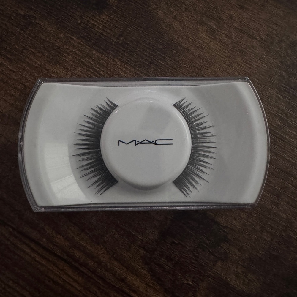 Classic MAC Lashes | NIB